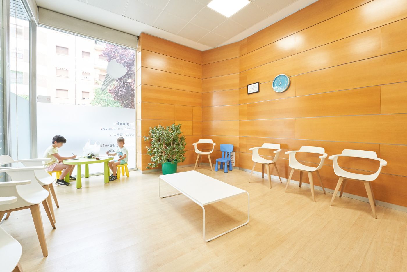 sala de espera clínica dental 